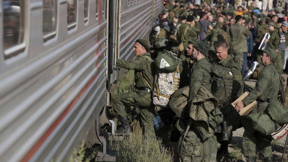 Částečná mobilizace má zatím větší dopad v Rusku než na Ukrajině, tvrdí analytici